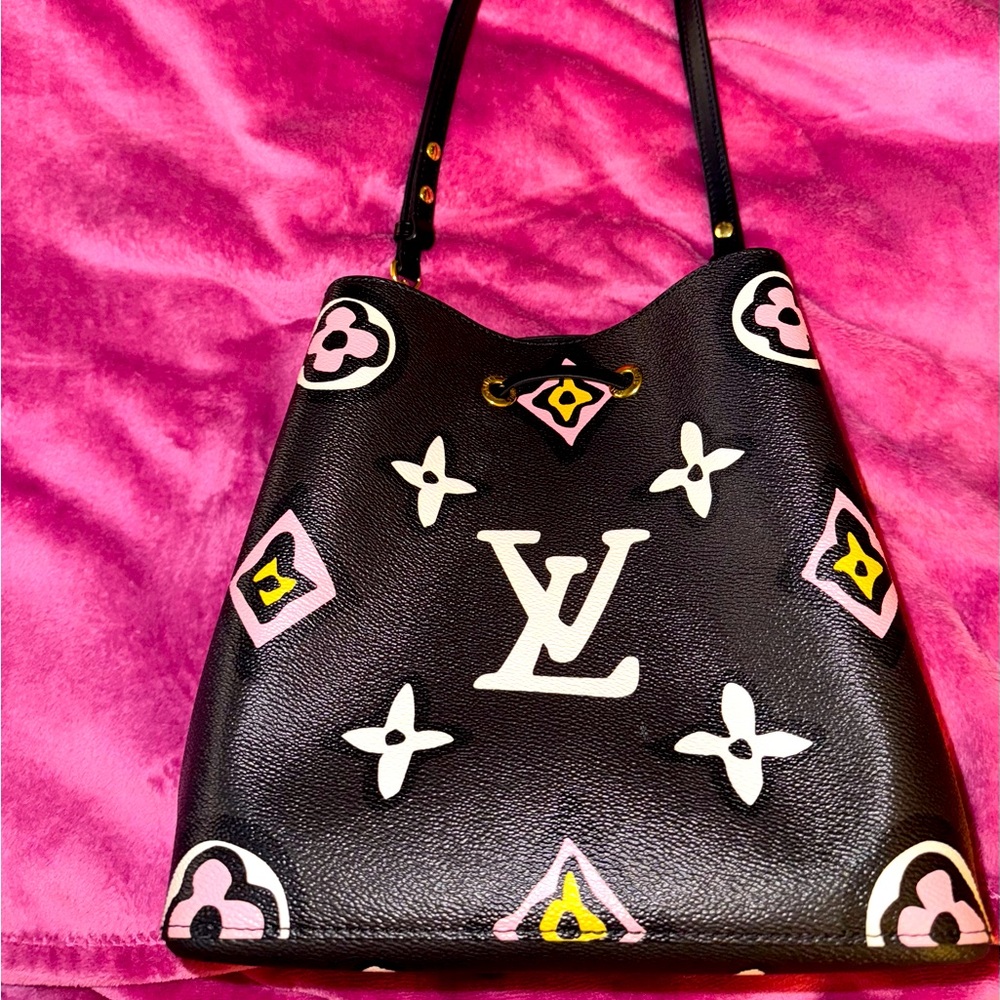 LV Neo Noe Wild at Heart